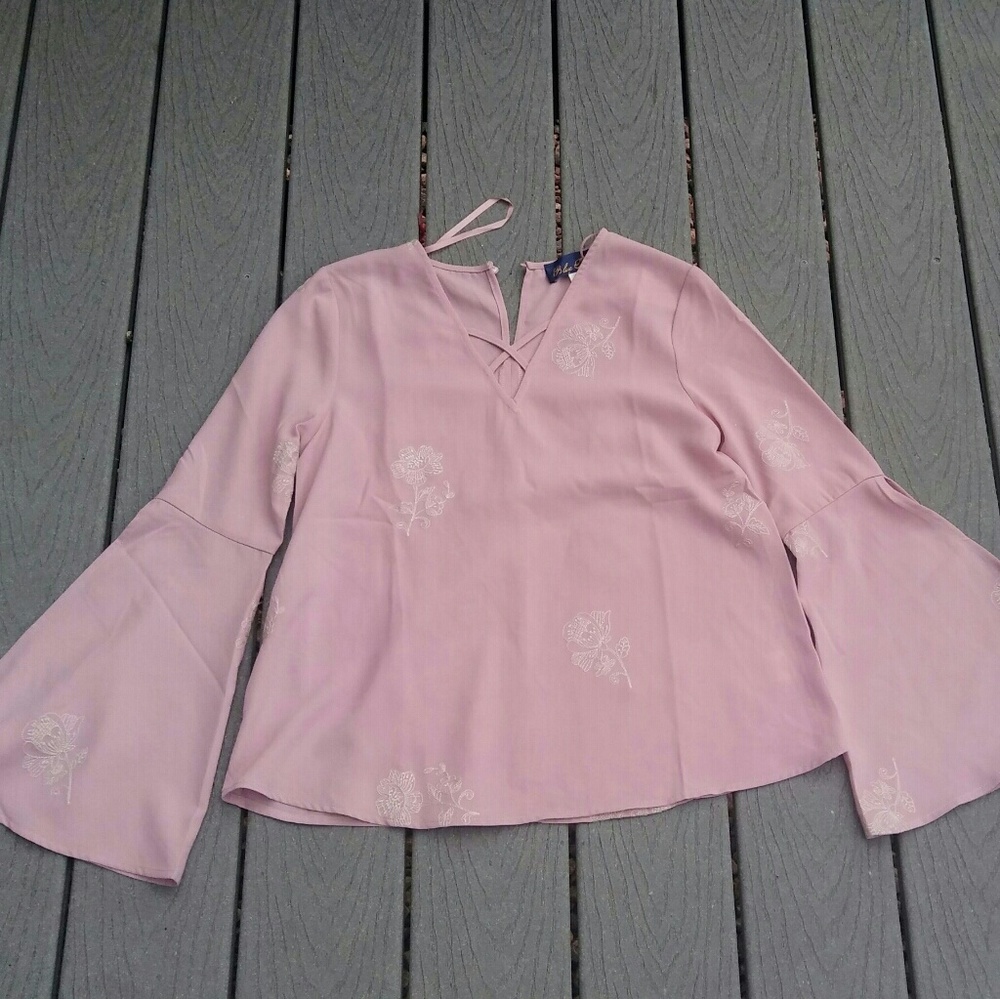 SOLD. NWT Francesca's Pink Blouse - Picture 1 of 4